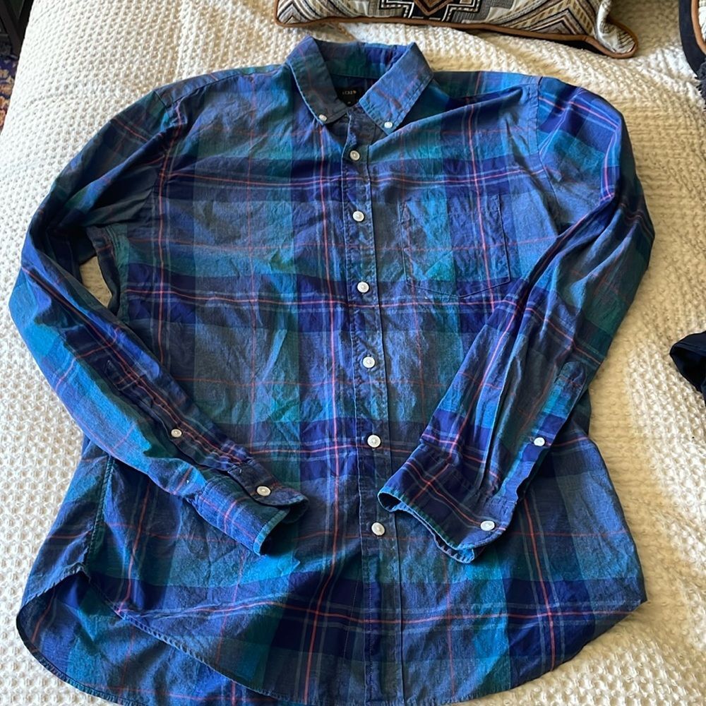 J. Crew Long Sleeve Button Up Size medium m plaid flannel blue red medium mens